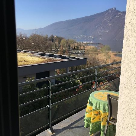 Petit Studio Dans Villa Bord De Lac Екс ле Бен Екстериор снимка